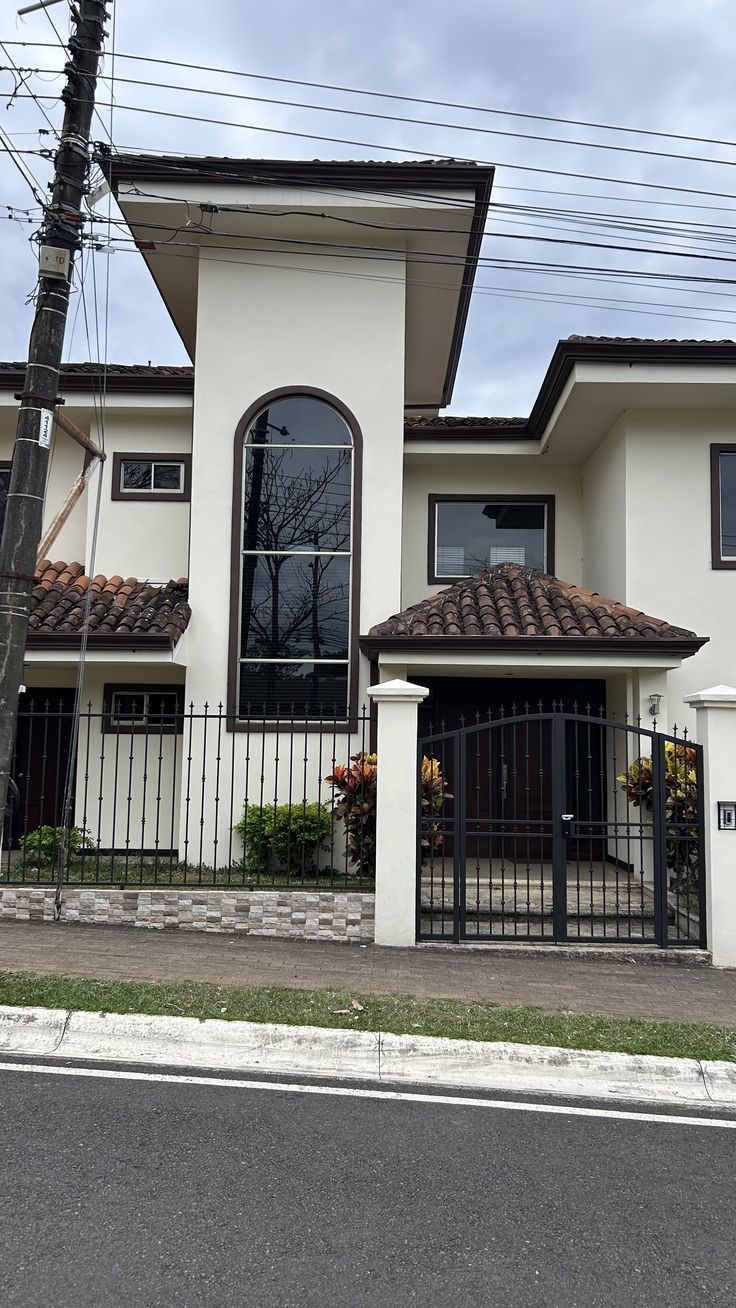 Sobrado Jardim Áurea