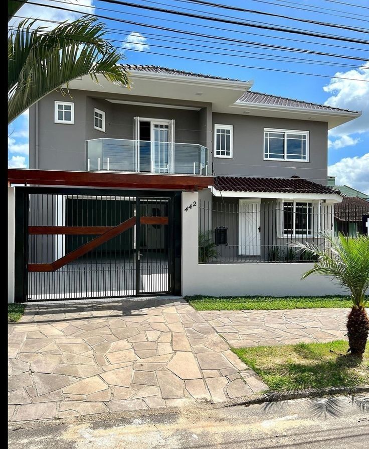 Sobrado Jardim Áurea